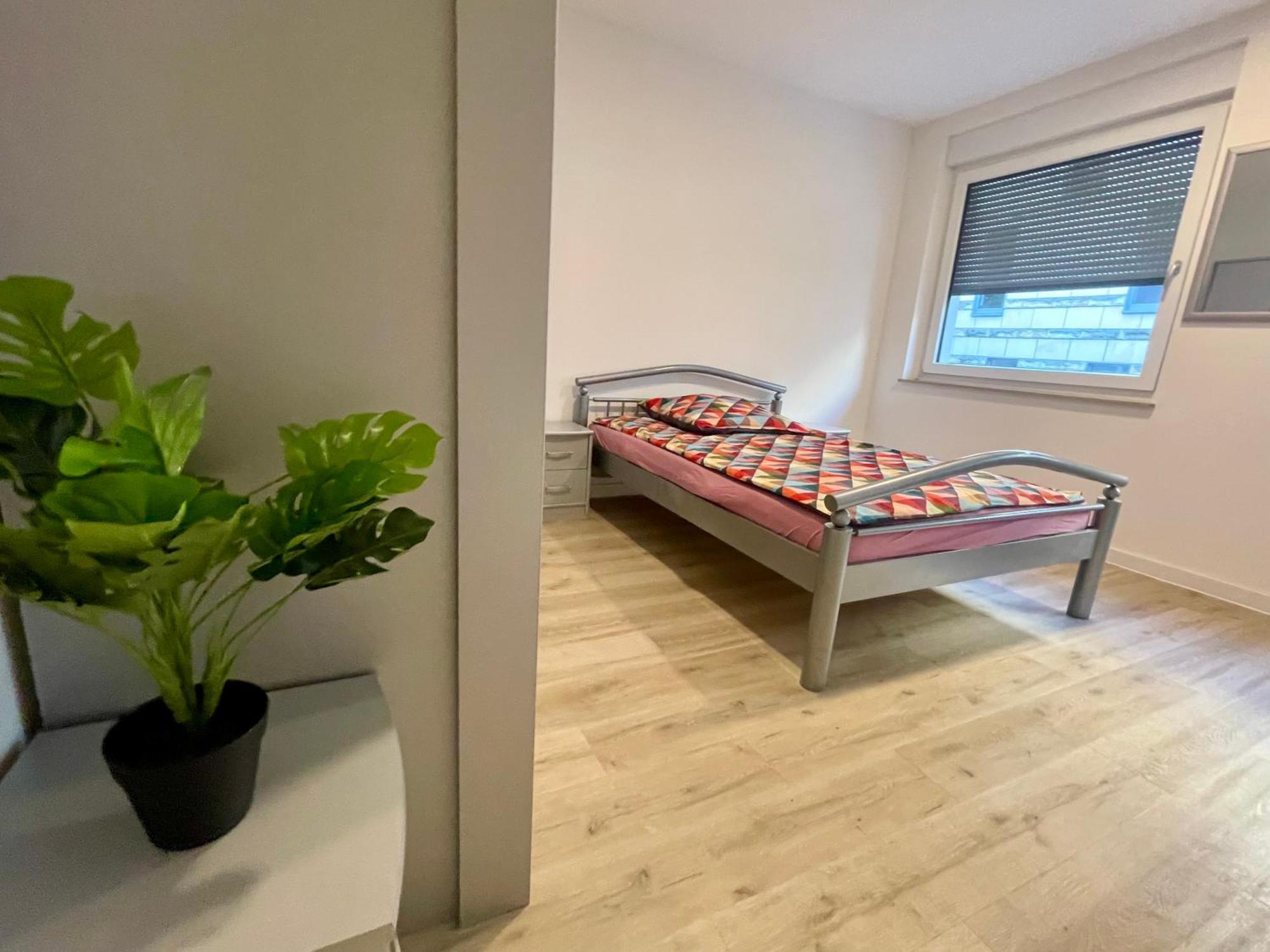 Neu Goldstadt Wunderschoenes 2 Zimmer Apartament Schloessle Zentrum Pforzheim Eksteriør bilde