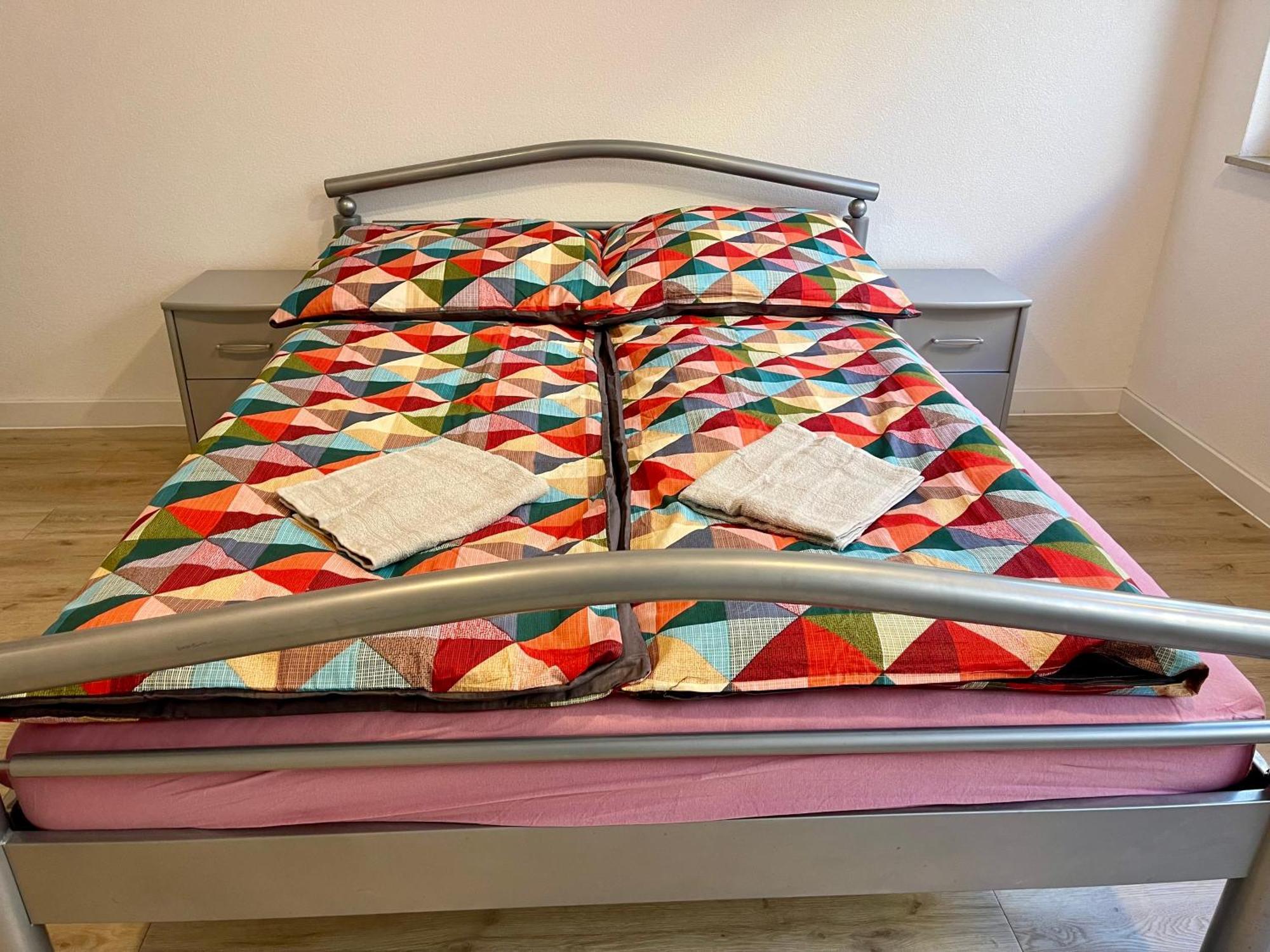 Neu Goldstadt Wunderschoenes 2 Zimmer Apartament Schloessle Zentrum Pforzheim Eksteriør bilde