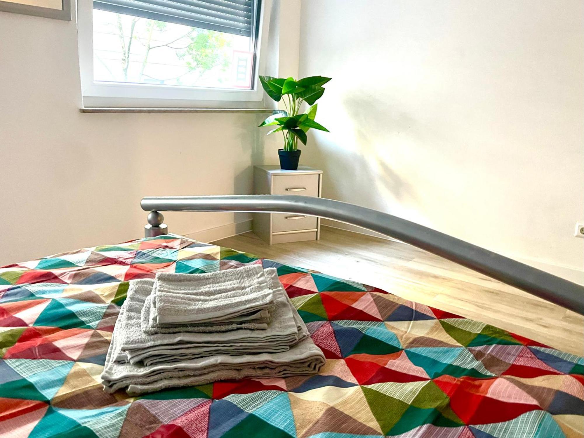 Neu Goldstadt Wunderschoenes 2 Zimmer Apartament Schloessle Zentrum Pforzheim Eksteriør bilde