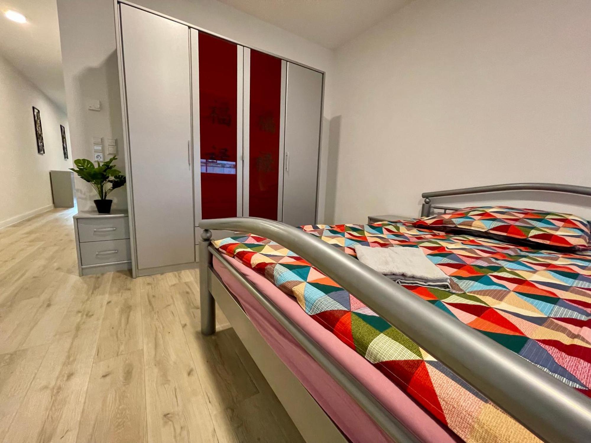 Neu Goldstadt Wunderschoenes 2 Zimmer Apartament Schloessle Zentrum Pforzheim Eksteriør bilde