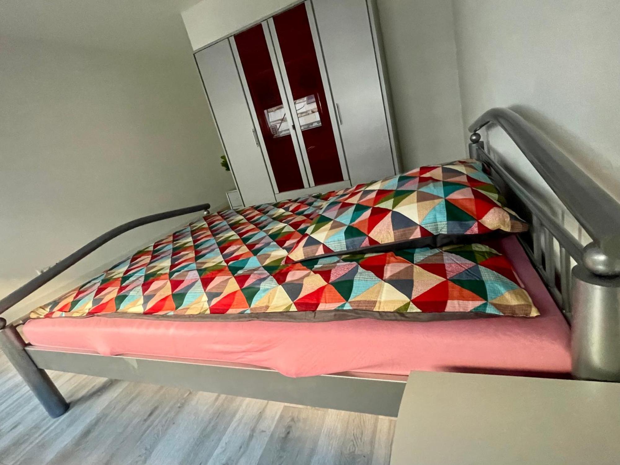 Neu Goldstadt Wunderschoenes 2 Zimmer Apartament Schloessle Zentrum Pforzheim Eksteriør bilde
