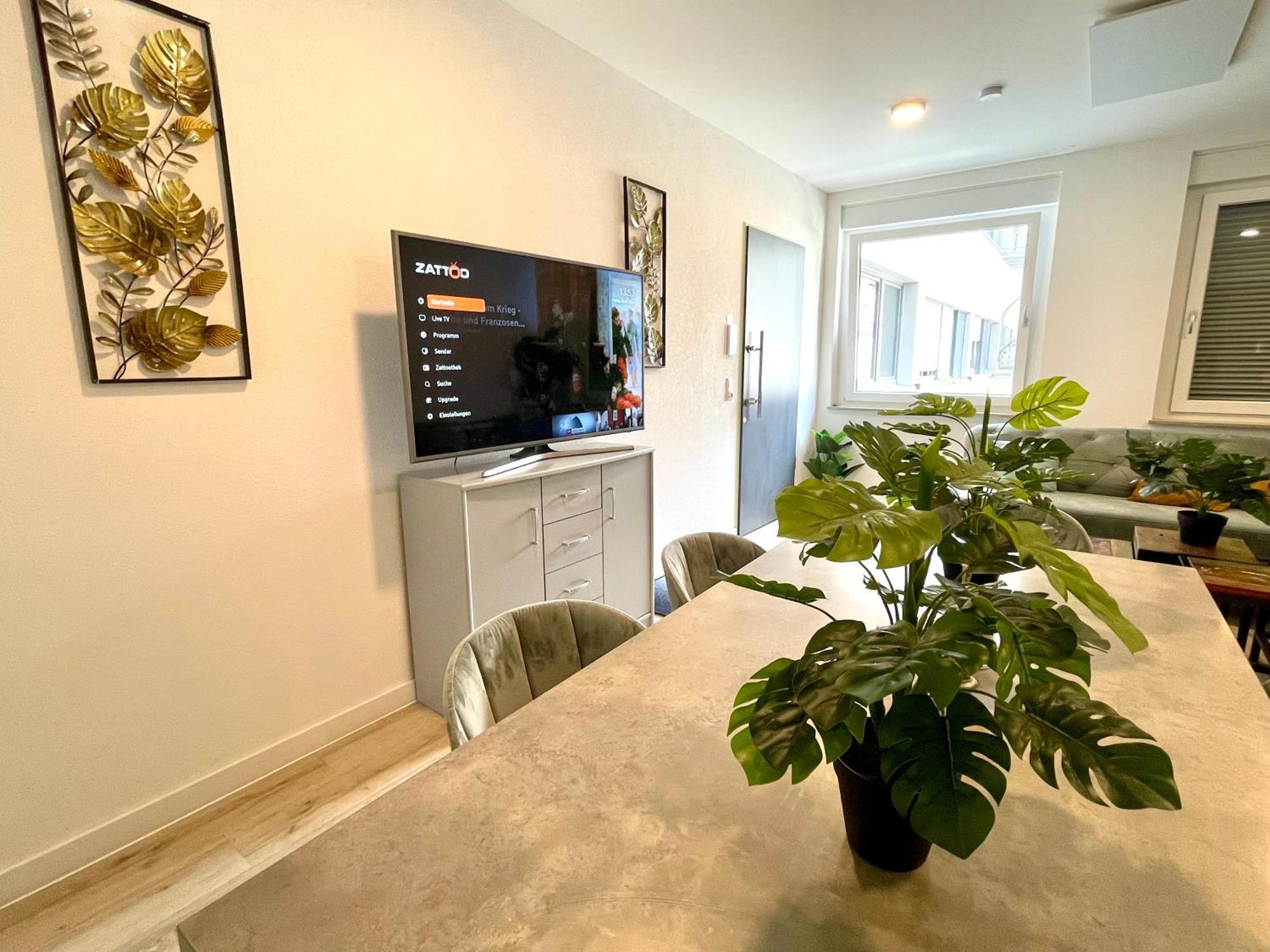 Neu Goldstadt Wunderschoenes 2 Zimmer Apartament Schloessle Zentrum Pforzheim Eksteriør bilde